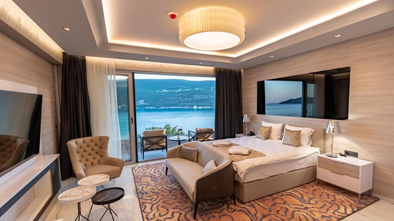 Garni Hotel Kruso Herceg Novi Exterior foto