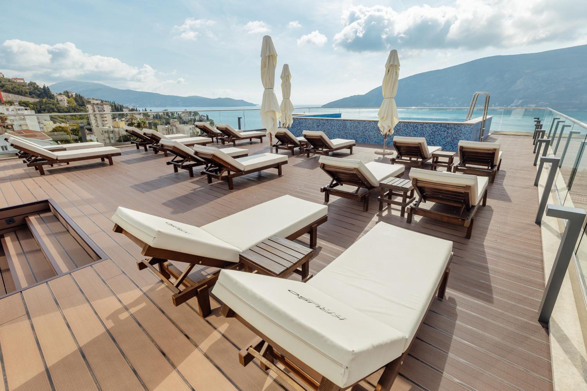 Garni Hotel Kruso Herceg Novi Exterior foto